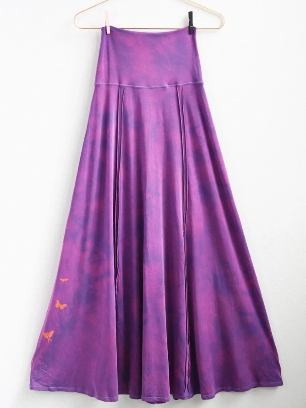 Flowing Lavender Maxi Skirt with Side Slit - Picture 4 of 4